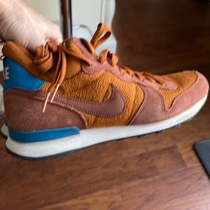 NIKE INTERNATIONALIST MID TAWNY BROWN BLUE OFF WHITE WAFFLE US 8 683967-202 CX